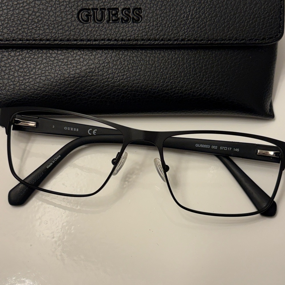 Guess Matte Black Men's Glasses